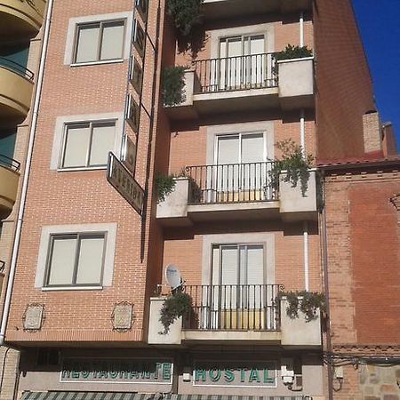 Hostal Avenida Benavente Szoba fotó